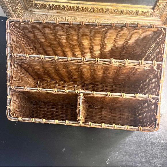 Basket - Picture 8 of 9